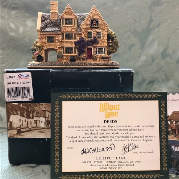 Lilliput Lane The Bell, Stilton | England Collection - Picture 9 of 9